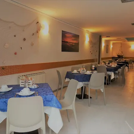 Costa Azzurra 호텔 3*