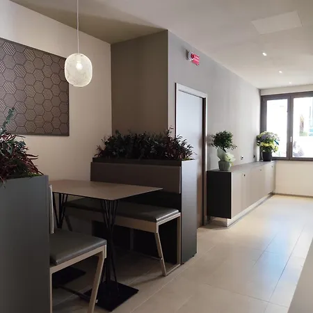 Costa Azzurra Hotel 3*